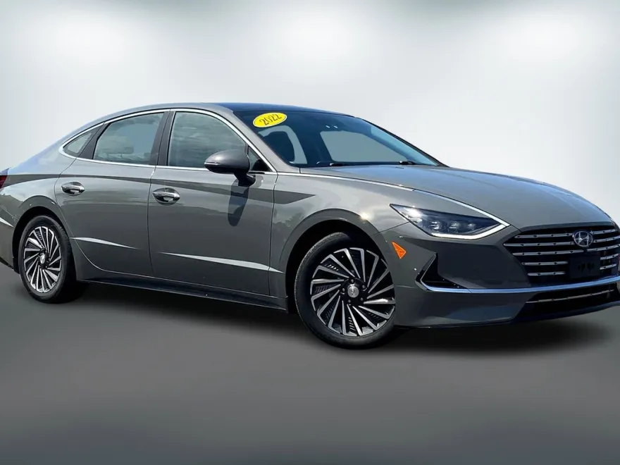 2022 Hyundai Sonata Hybrid Limited photo 1