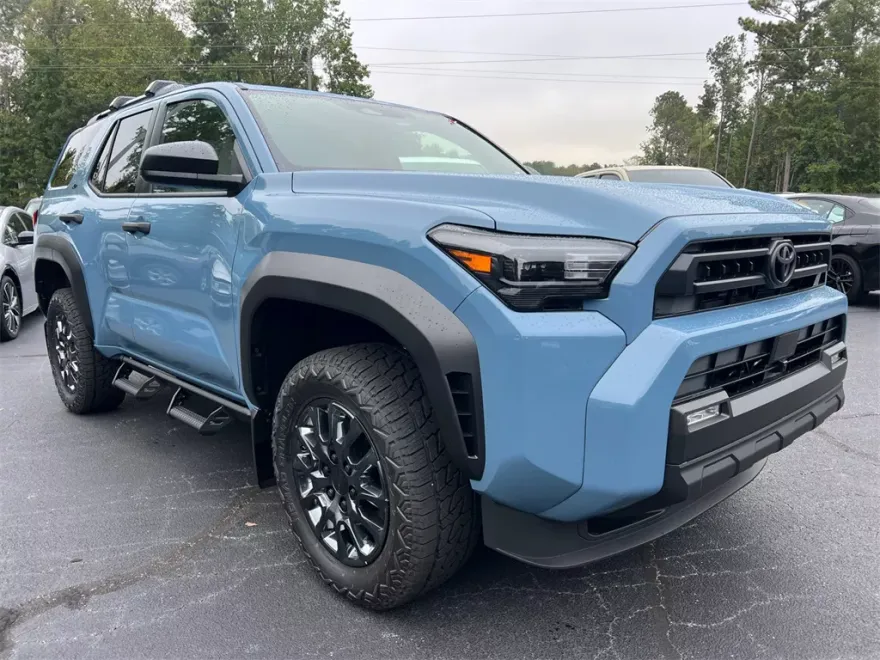 2025 Toyota 4Runner SR5 photo 1