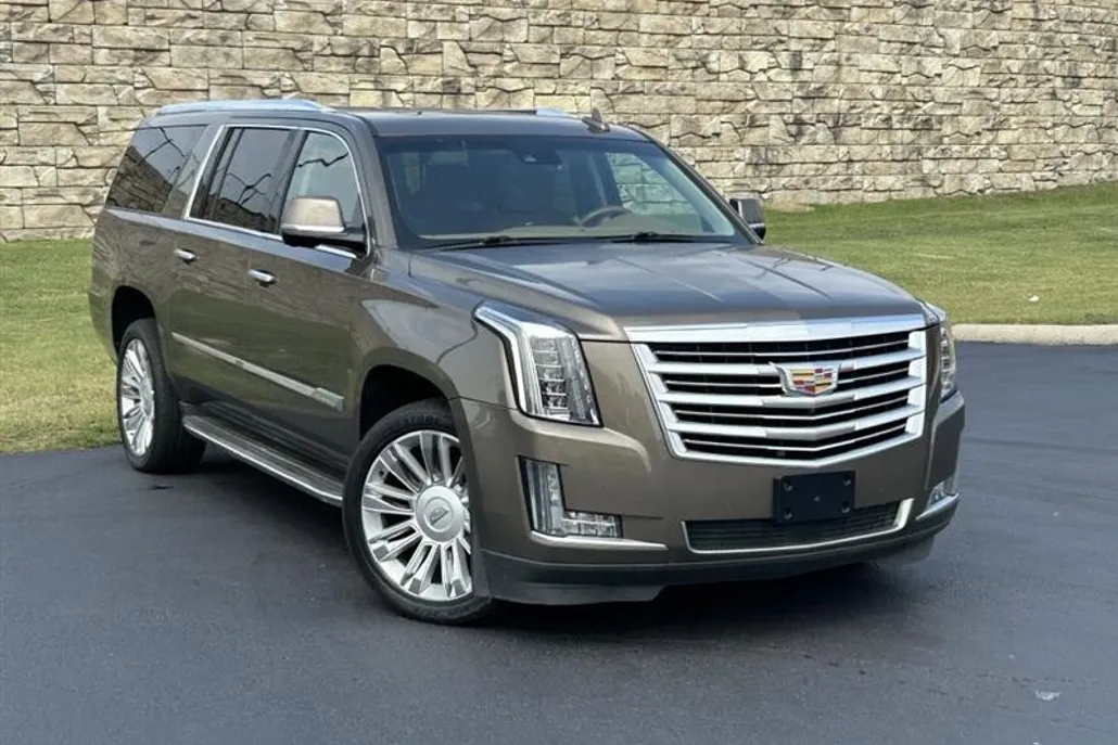 2015 Cadillac Escalade ESV Platinum photo 1