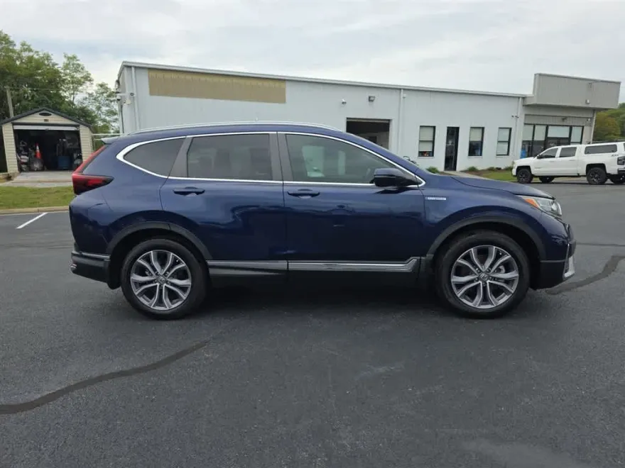 2022 Honda CR-V Touring photo 1