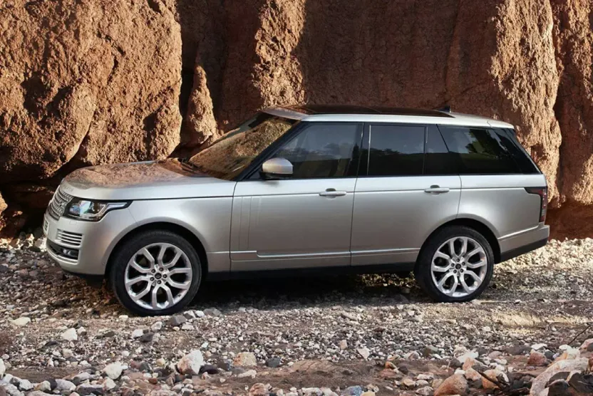 2015 Land Rover Range Rover SuperCharged HSE photo 1