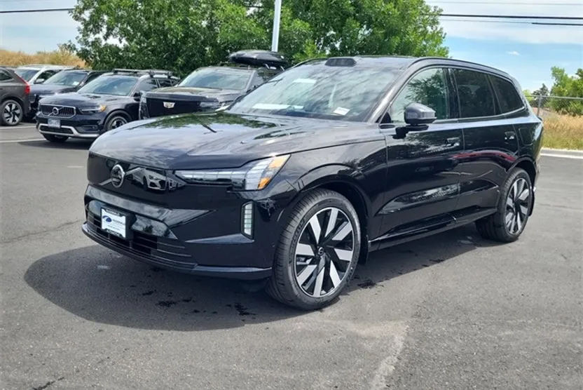 2025 Volvo EX90 Twin Motor Ultra photo 1