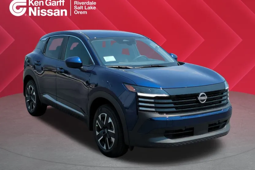 2025 Nissan Kicks SV photo 1