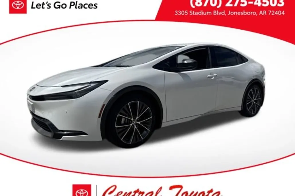 2024 Toyota Prius XLE photo 1