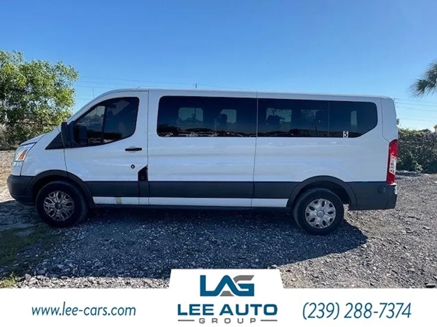 2016 Ford Transit XLT photo 1