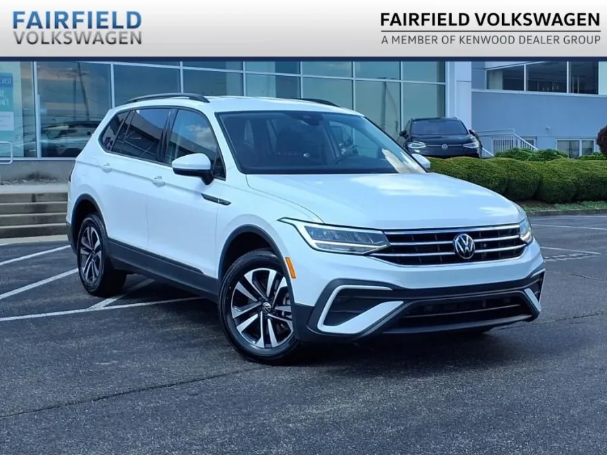2023 Volkswagen Tiguan S photo 1
