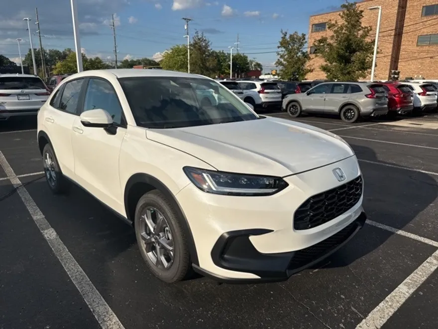 2026 Honda HR-V LX photo 1