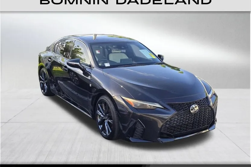 2022 Lexus IS 350 F SPORT photo 1