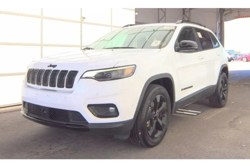 2023 Jeep Cherokee Altitude Lux photo 1