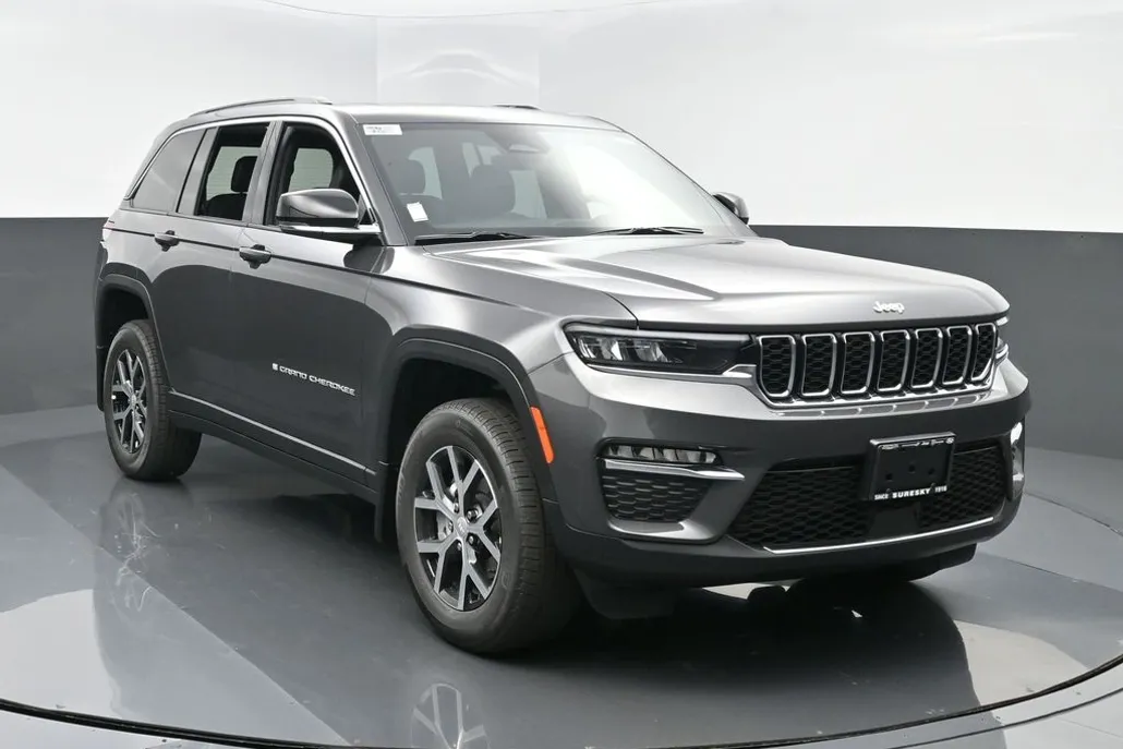 2025 Jeep Grand Cherokee Limited photo 1