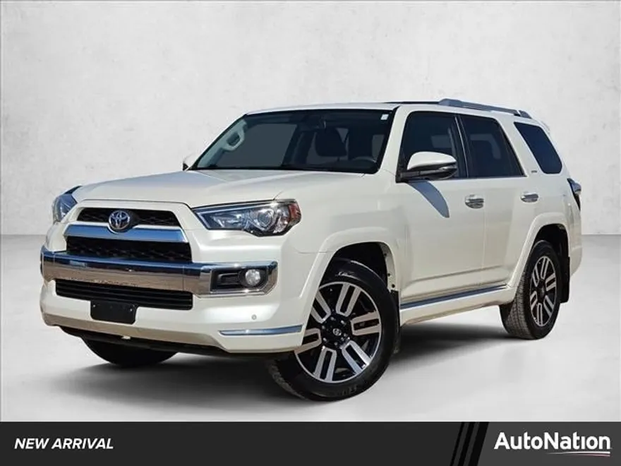 2015 Toyota 4Runner SR5 photo 1