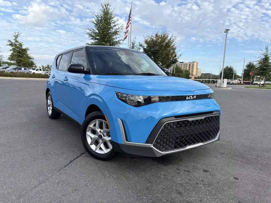 2024 Toyota RAV4 S photo 1