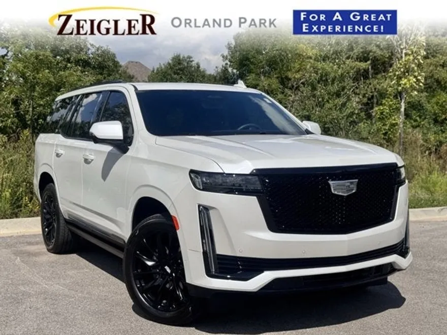 2024 Cadillac Escalade Sport photo 1