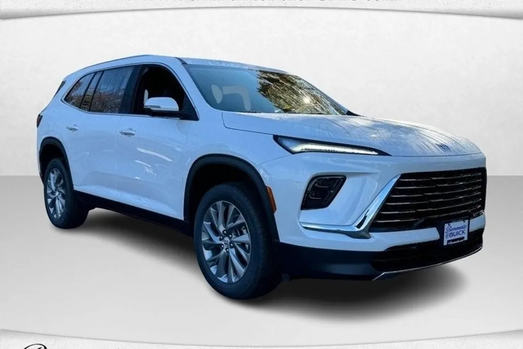 2025 Buick Enclave Preferred photo 1