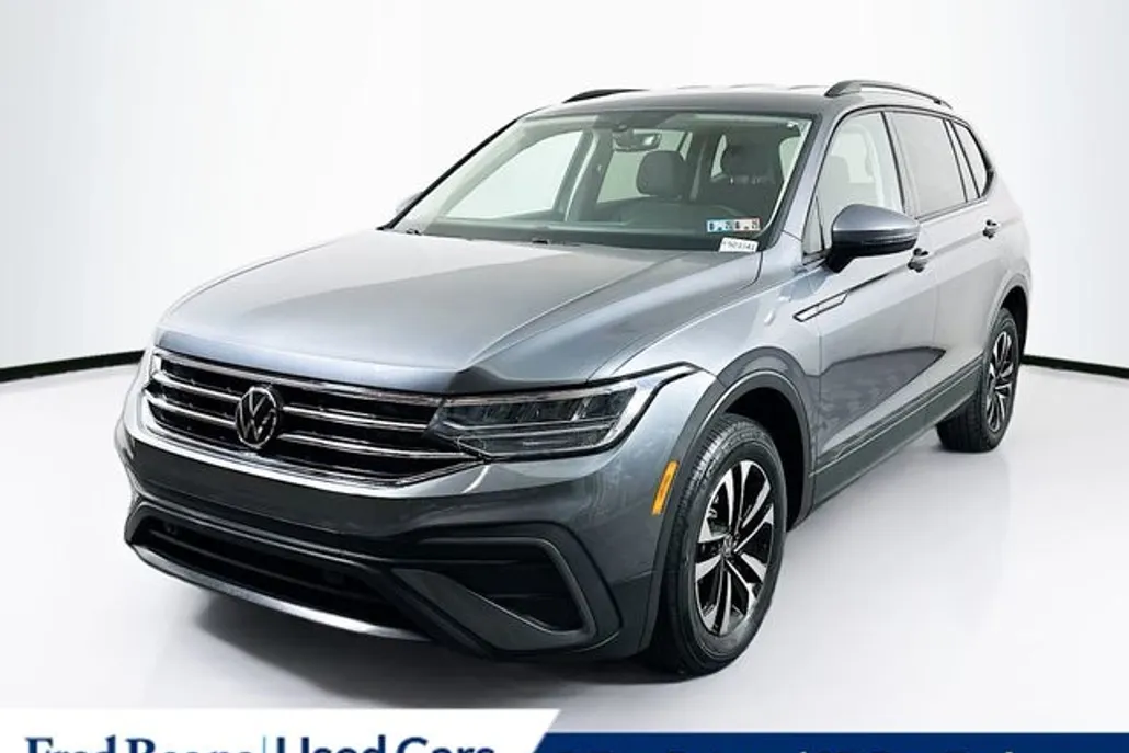 2023 Volkswagen Tiguan S photo 1