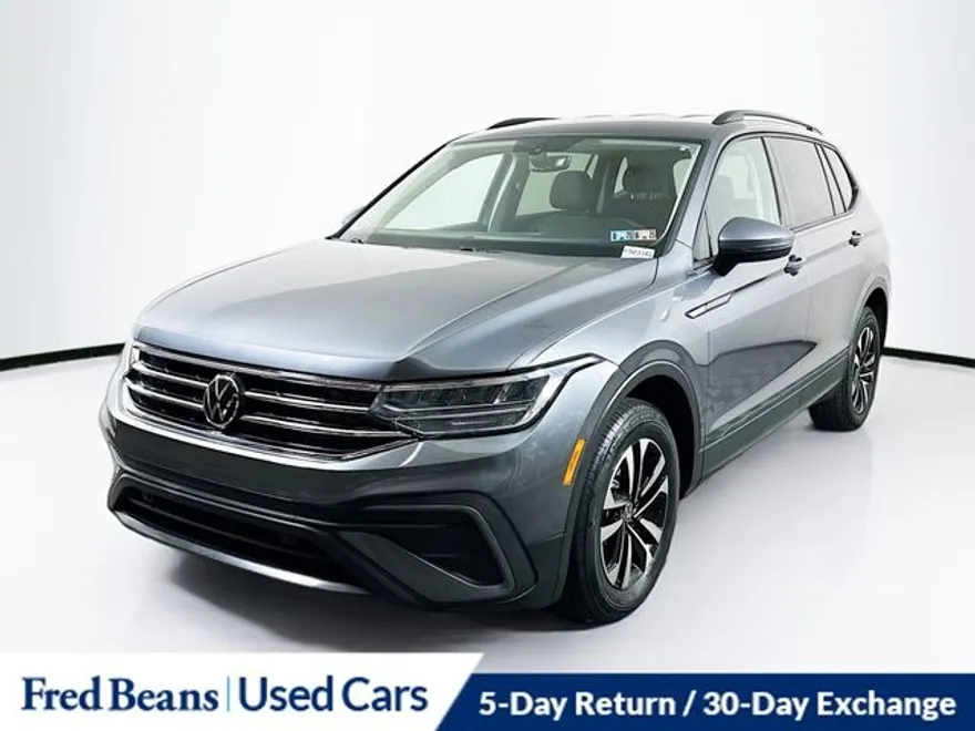 2023 Volkswagen Tiguan S photo 1