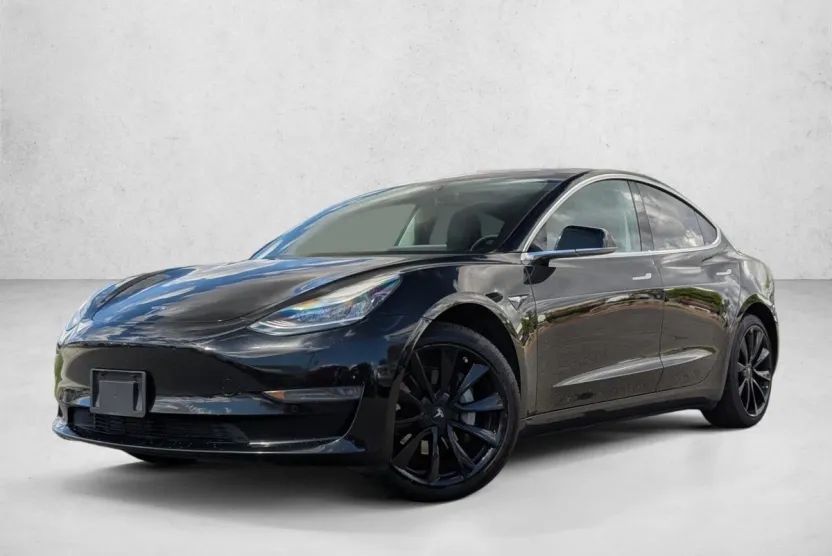 2019 Tesla Model 3 Standard Range Plus photo 1
