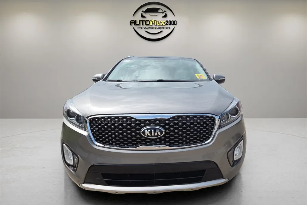 2016 Kia Sorento SX photo 1
