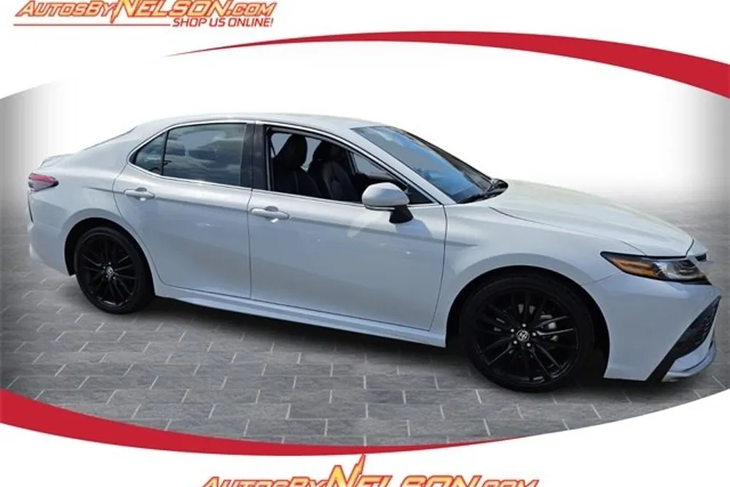 2023 Toyota Camry XSE photo 1