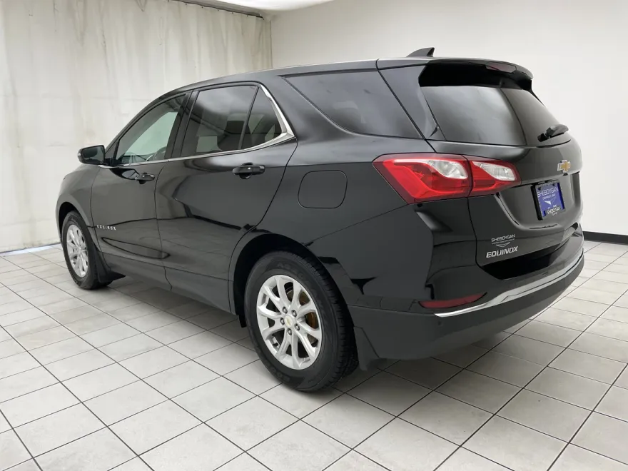 2018 Chevrolet Equinox LT photo 1