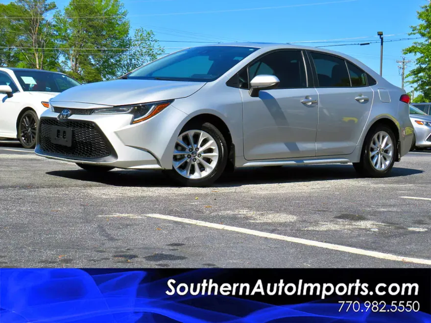 2020 Toyota Corolla LE Premium photo 1