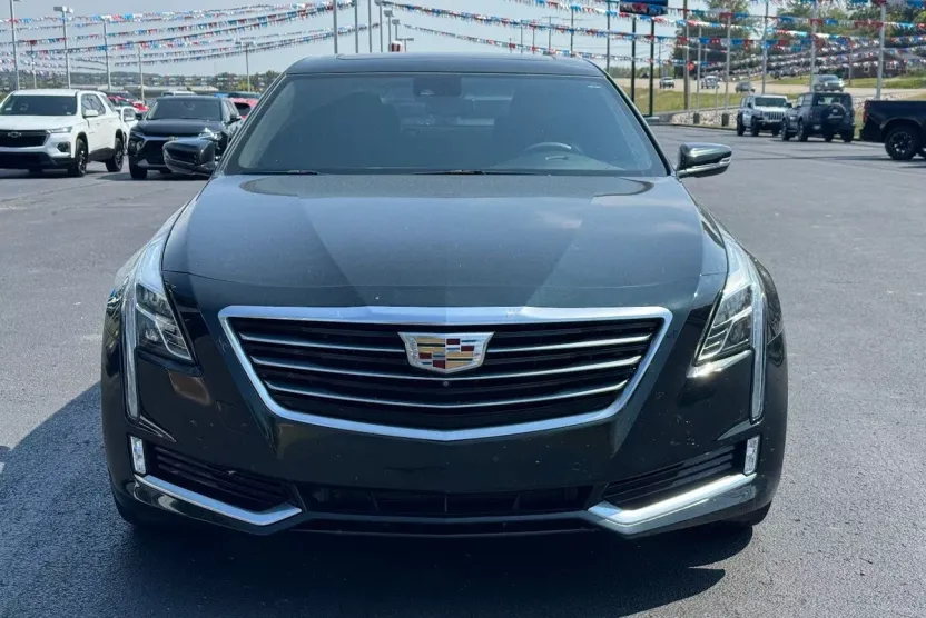 2017 Cadillac CT6 Luxury photo 1