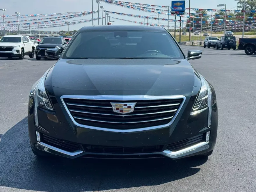 2017 Cadillac CT6 Luxury photo 1