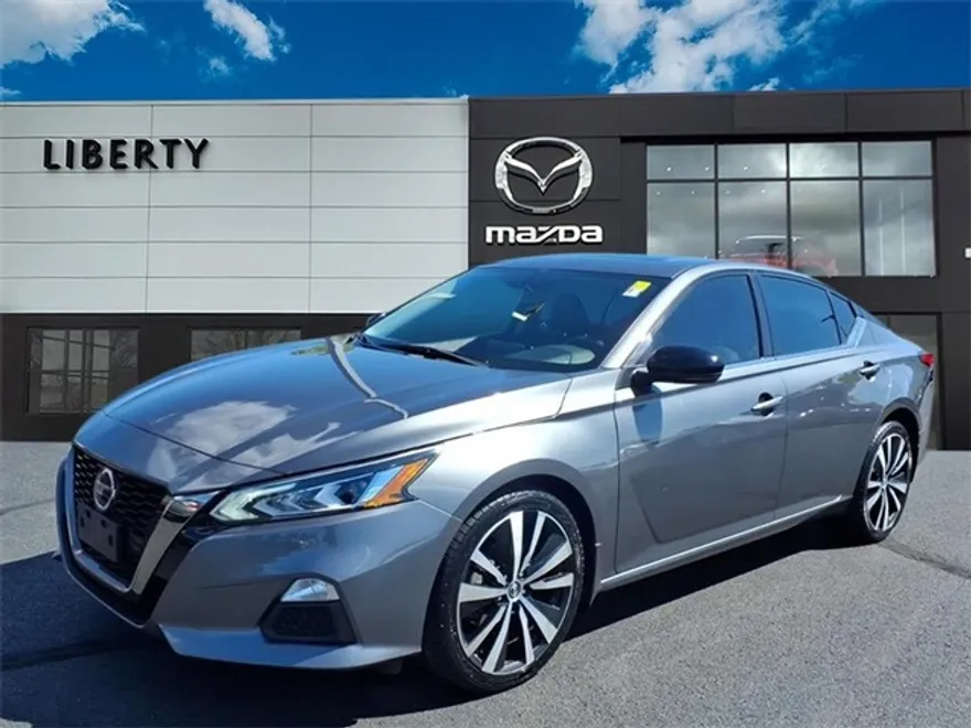 2019 Nissan Altima 2.5 SR photo 1