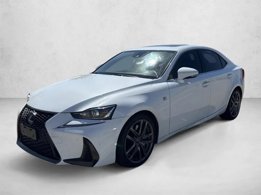 2019 Lexus IS 300 photo 1