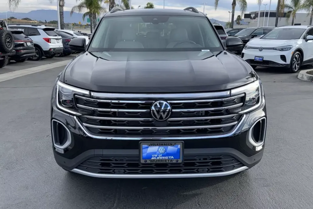 2025 Volkswagen Atlas SE Technology photo 1