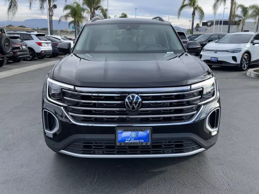 2025 Volkswagen Atlas SE Technology photo 1