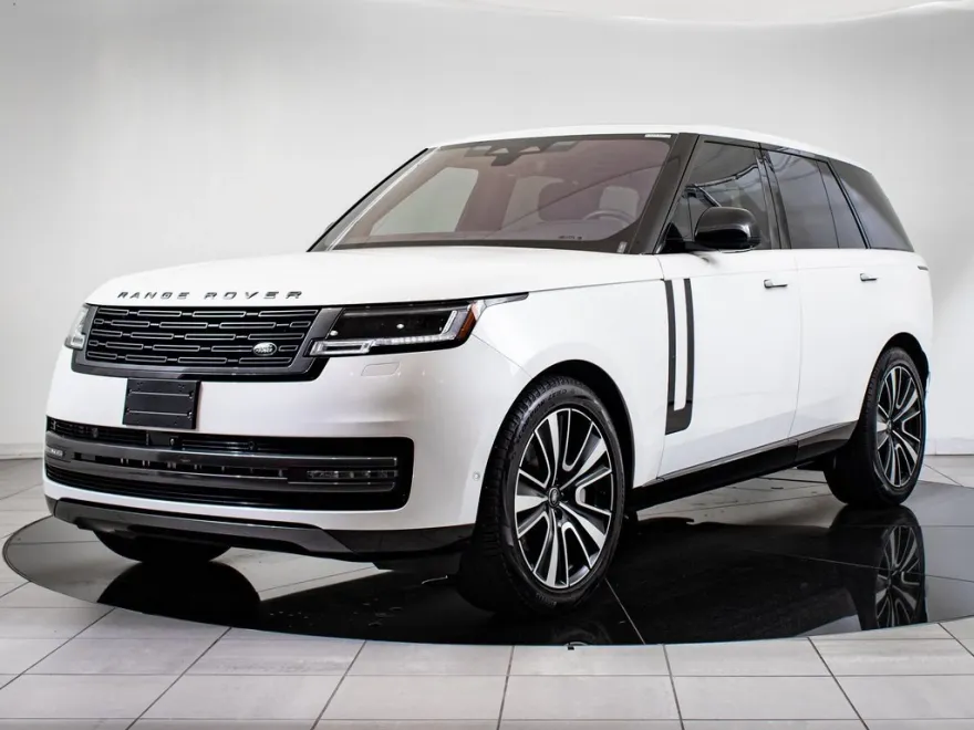 2023 Land Rover Range Rover SE photo 1