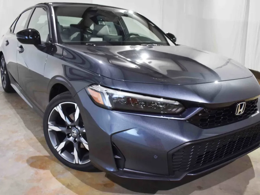 2025 Honda Civic Hybrid photo 1