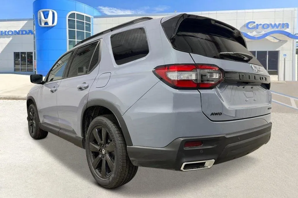 2025 Honda Pilot Black Edition photo 1
