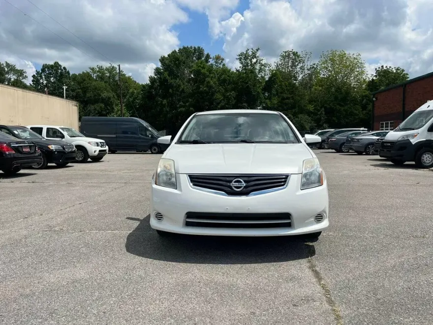 2012 Nissan Sentra 2.0 photo 1