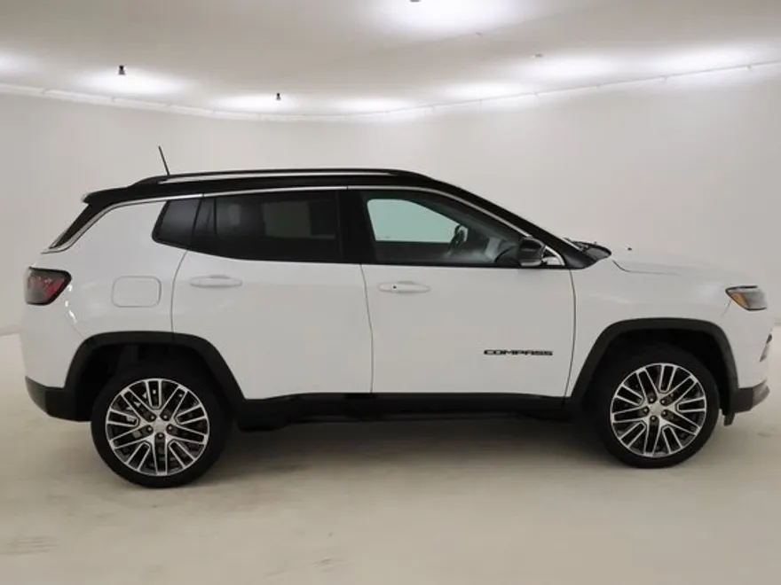 2022 Jeep Compass Limited photo 1