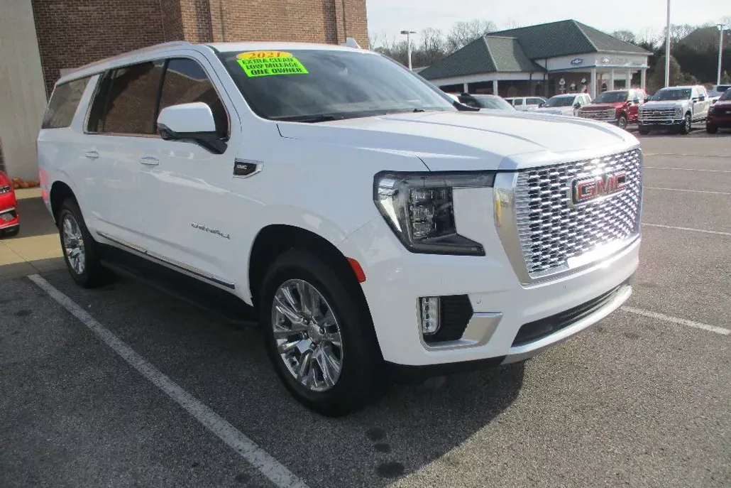 2021 Gmc Yukon XL Denali photo 1