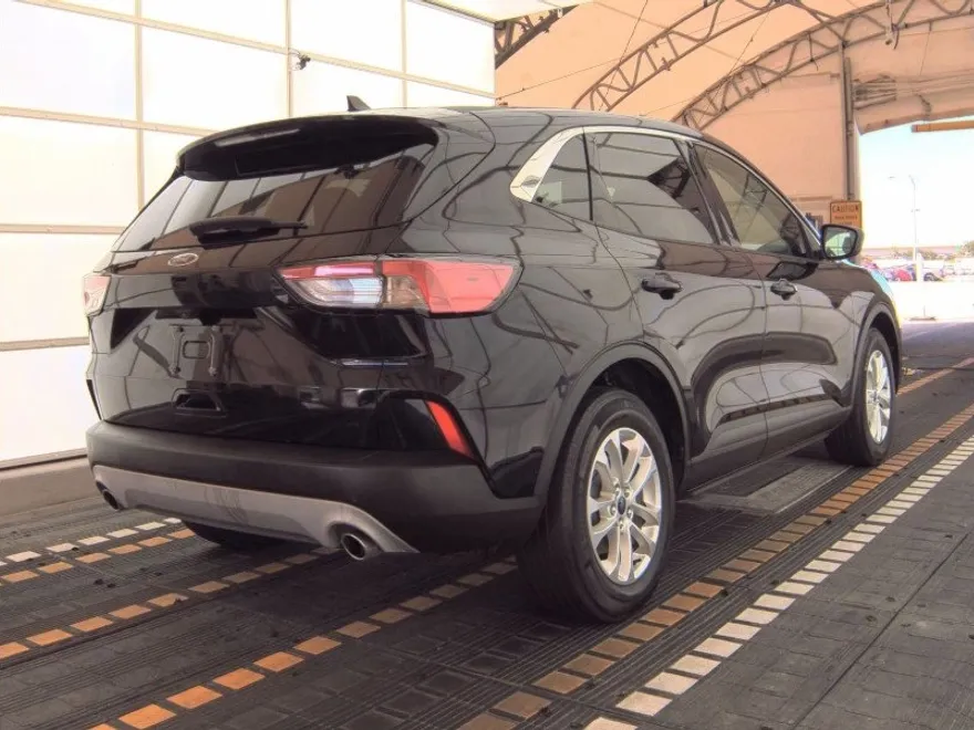 2021 Ford Escape SE photo 1