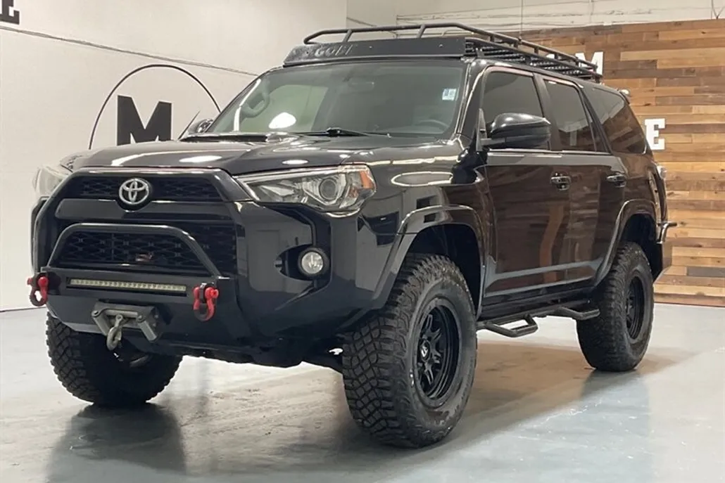 2016 Toyota 4Runner Trail photo 1