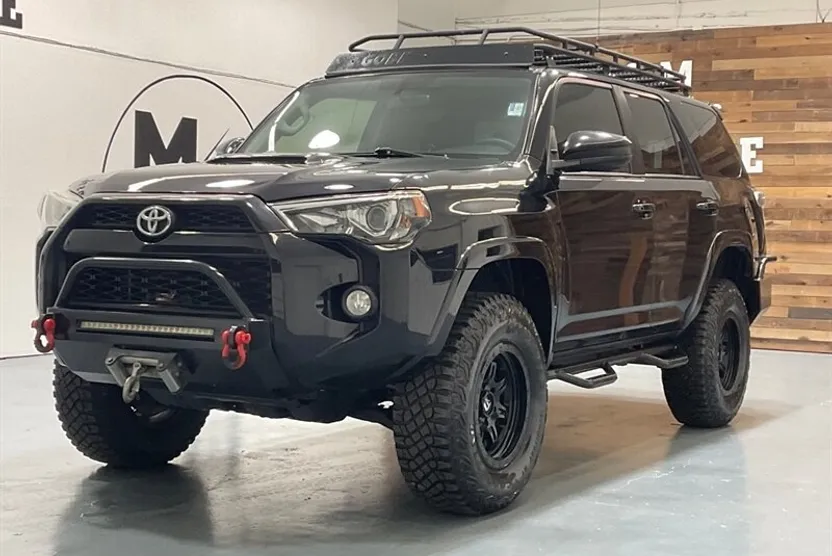 2016 Toyota 4Runner Trail photo 1