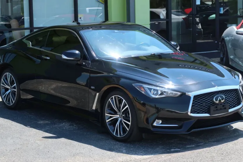 2020 Infiniti Q60 3.0t Luxe Coupe photo 1