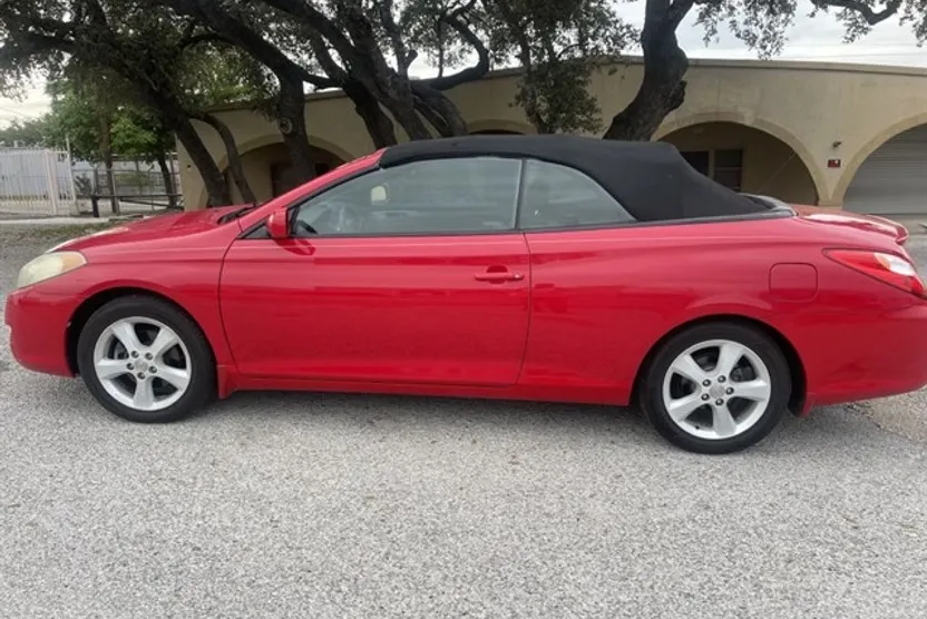 2005 Toyota Camry Solara SE photo 1