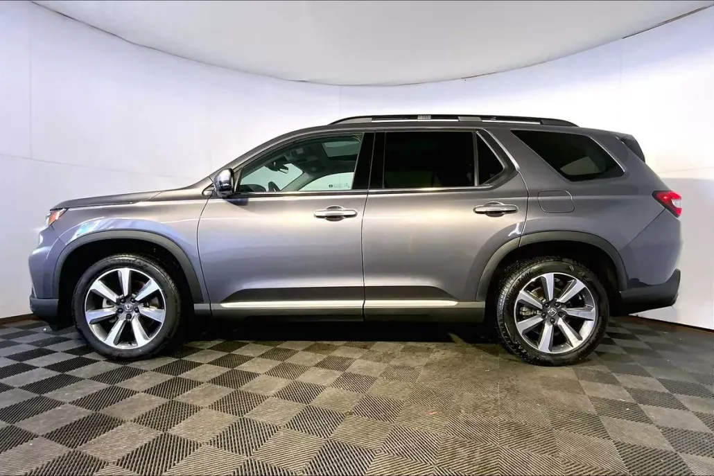 2025 Honda Pilot Elite photo 1