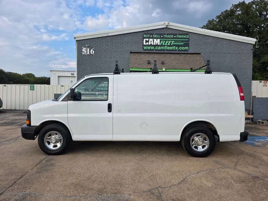 2007 Chevrolet Express 1500 Cargo Van photo 1