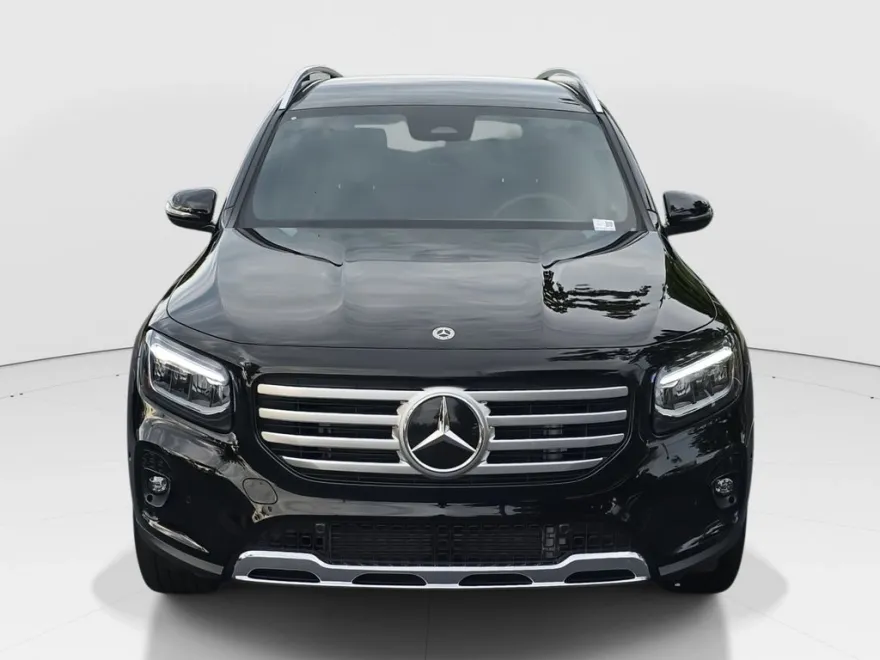 2025 Mercedes Benz GLB 250 photo 1