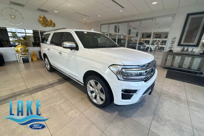 2022 Ford Expedition MAX Platinum photo 1