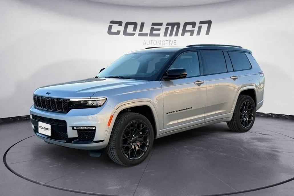 2025 Jeep Grand Cherokee L Summit photo 1