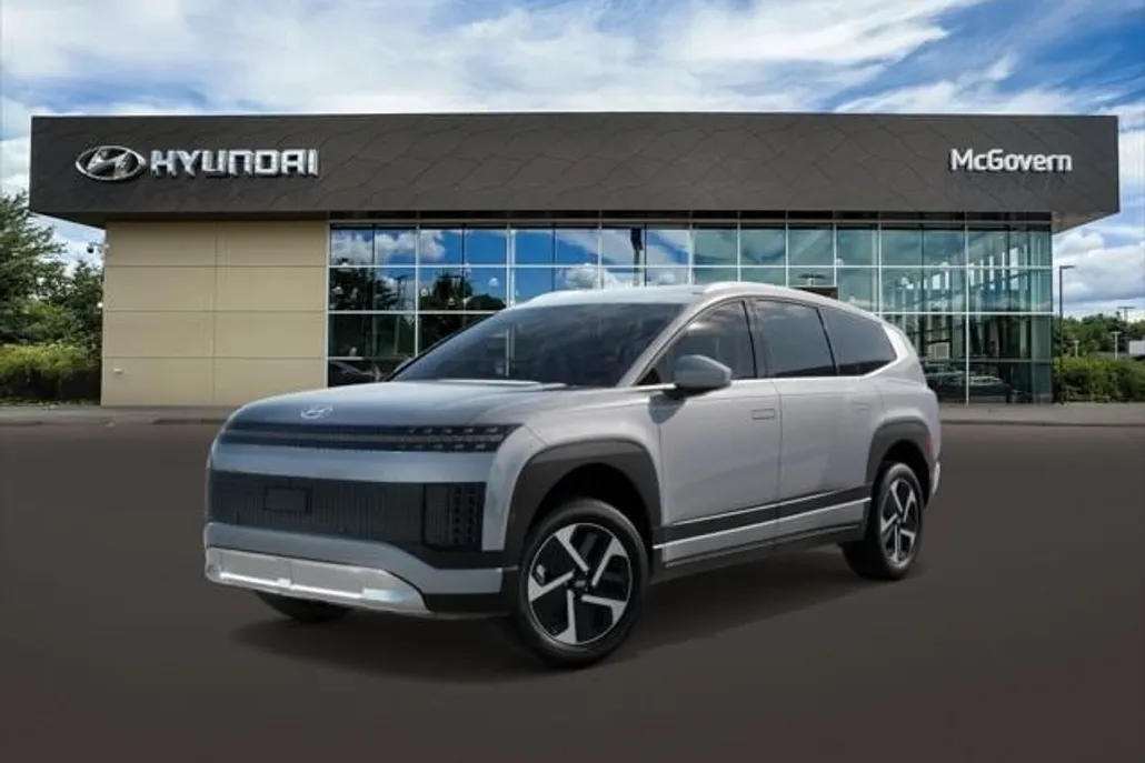 2026 Hyundai Ioniq SE photo 1