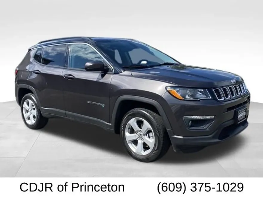 2020 Jeep Compass Latitude photo 1