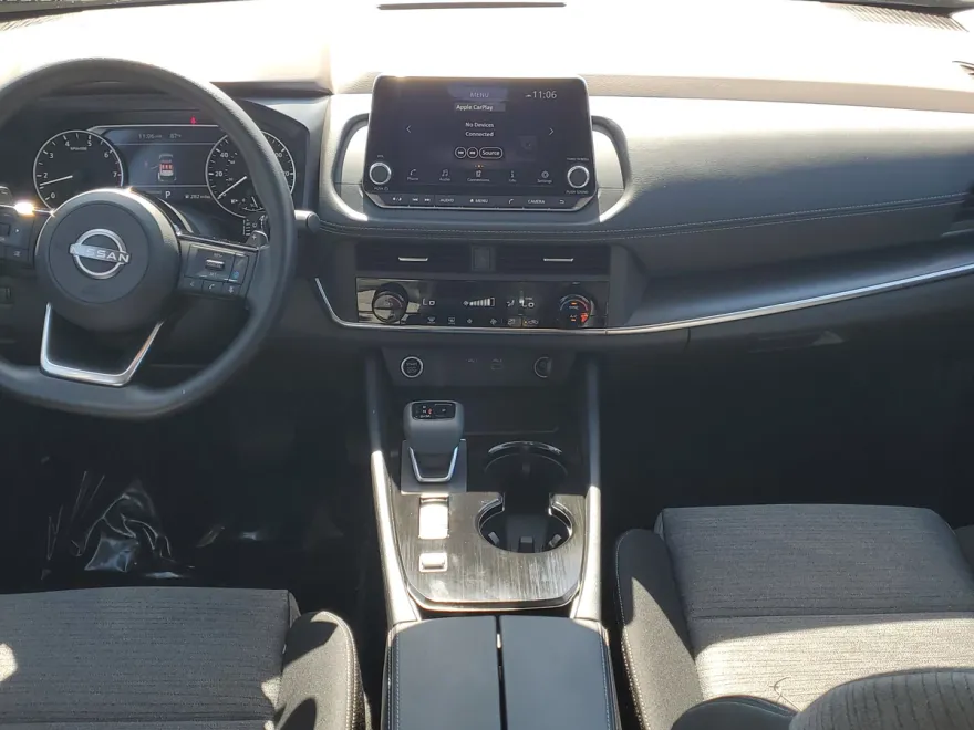 2023 Nissan Rogue SV photo 1